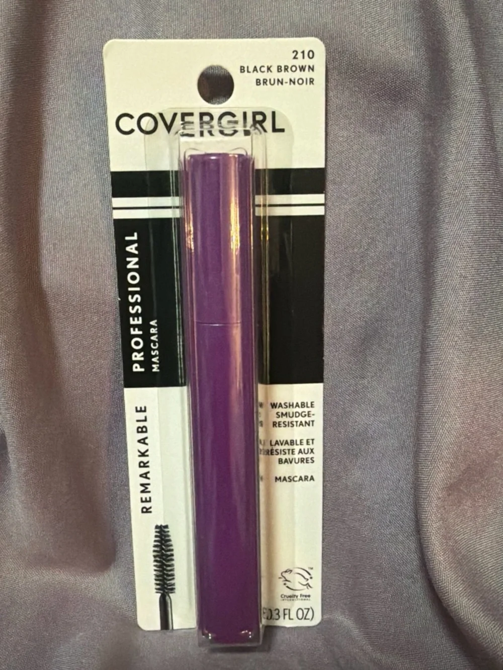 COVERGIRL Professional Remarkable Mascara Packaging - Black Brown Text